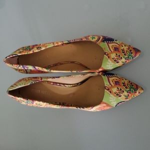 Nine West multicolored pumps